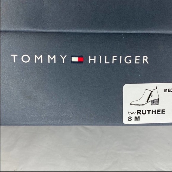 Tommy Hilfiger Tan Suede Ankle Booties Boots SHOES zippers work  Size 8 - Picture 8 of 8